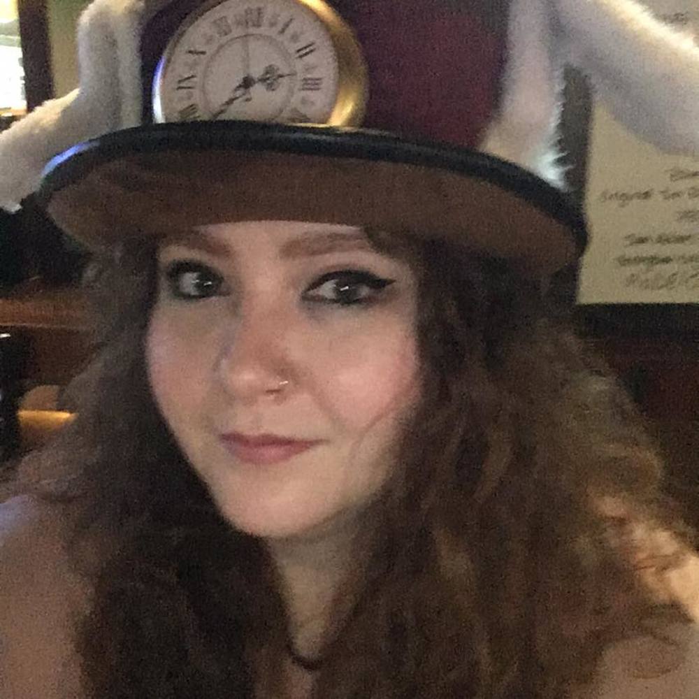 Meet your Posher, Lexi